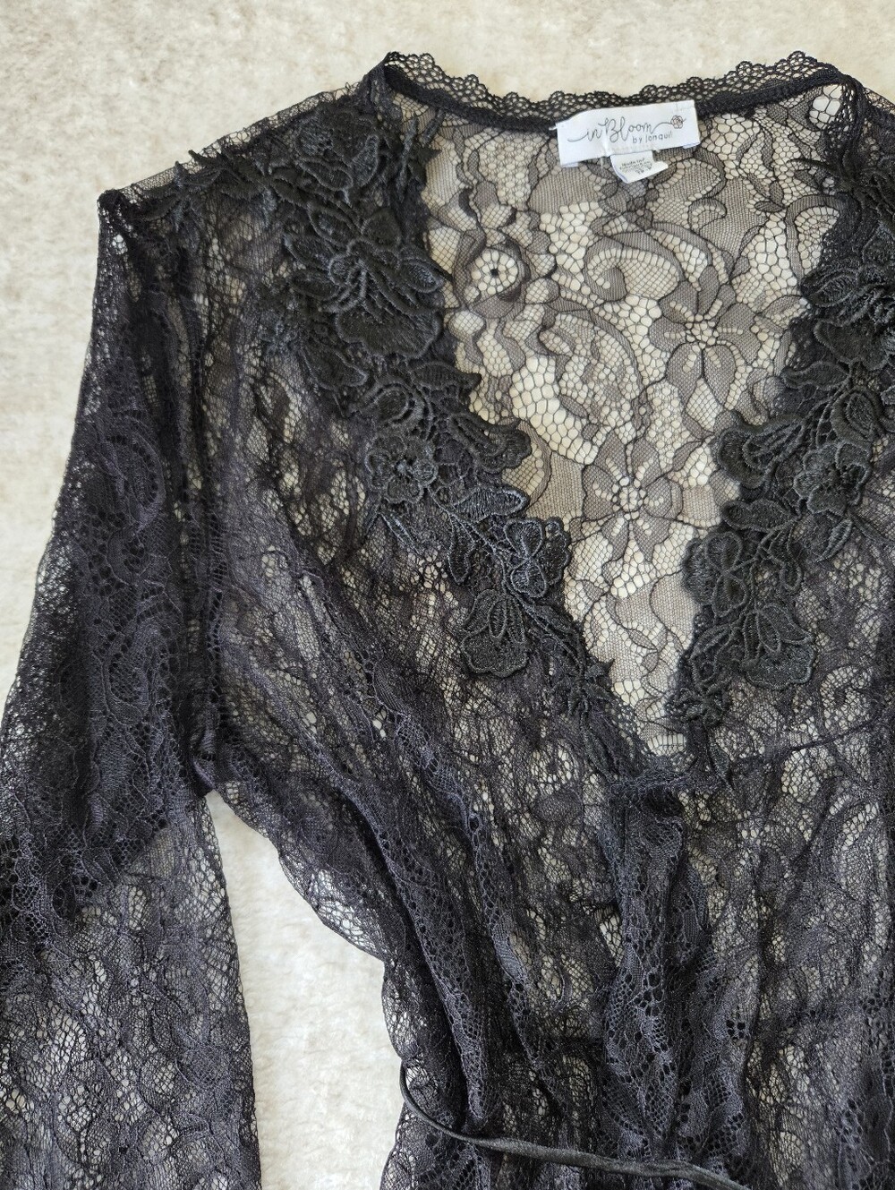 In Bloom Black Lace Robe - Picture 2 of 8